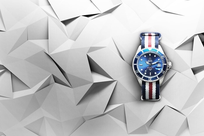 シーンを選ばないシンプルなデザイン