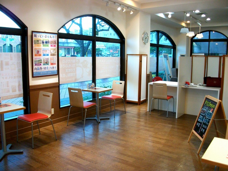 ジュエルカフェ おもろまち店