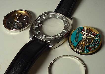 ブローバ"アキュトロンスペースビュー" 電池交換はできる？