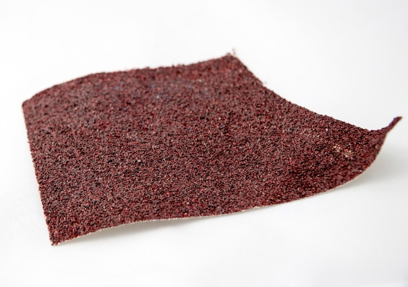 以前は手作業で仕上げられていた歯車