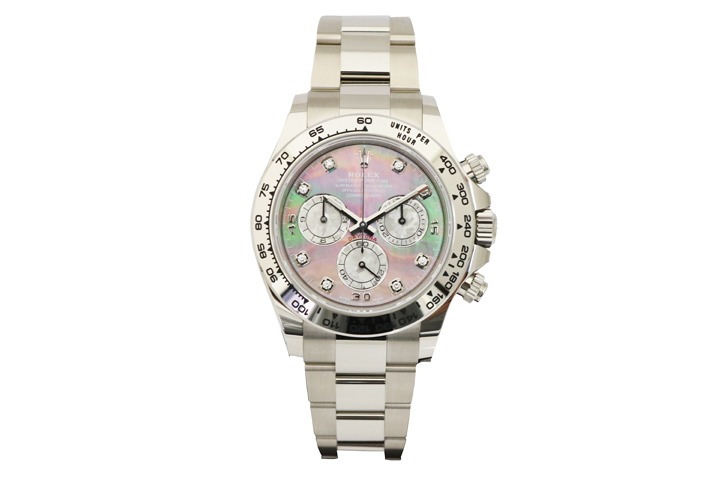 ホワイトゴールドの輝きが素敵