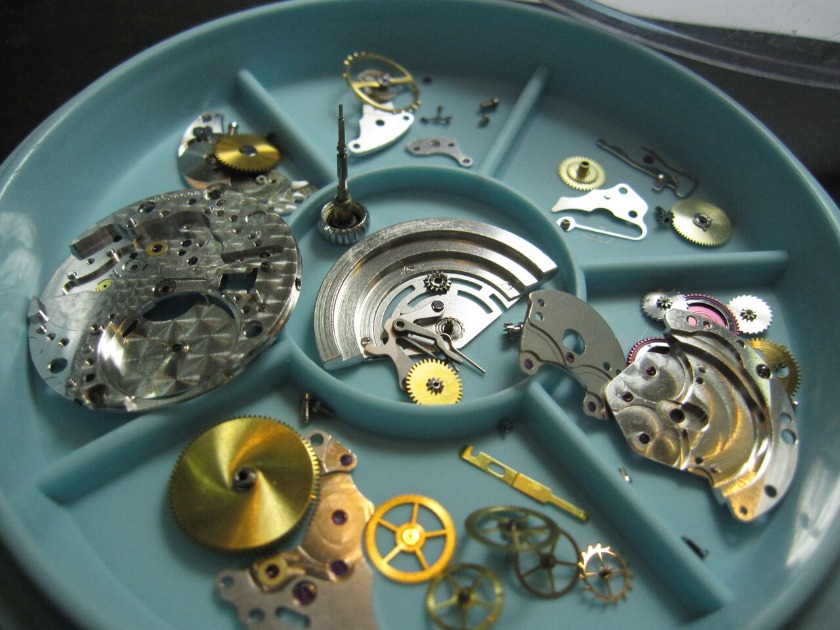 公式修理の分解掃除オーバーホール