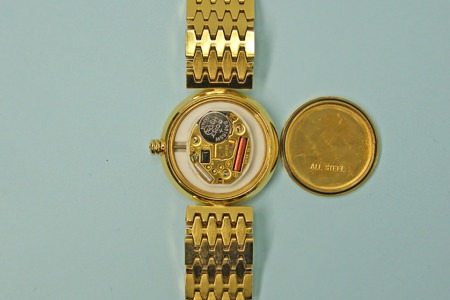 ディオールの電池交換事例2：1,400円