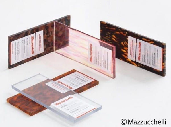 アセテートリングはMAZZUCCHELLI社の素材を使用