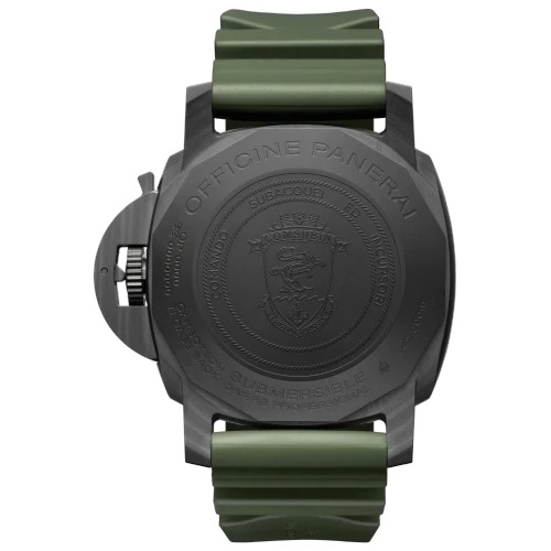 ミリタリーを強調した外見はタフなイメージ