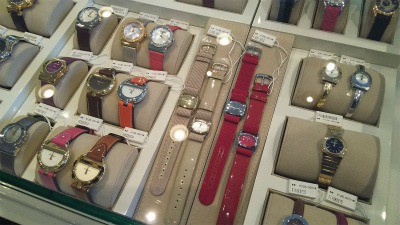 宝石時計メガネ蜂屋