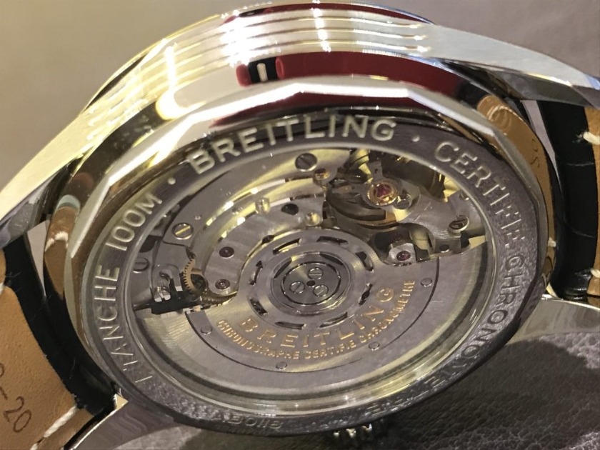 ブライトリング01のオーバーホール業者を料金等と共に比較