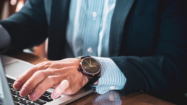 ドリームウォッチ 漆は世代を超えて愛用できる腕時計