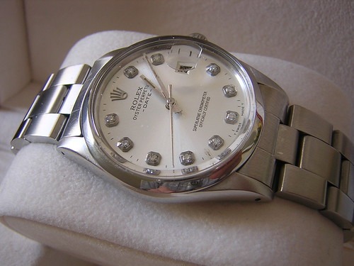 中古ロレックスの販売や買取は名古屋のお店かネットを利用！