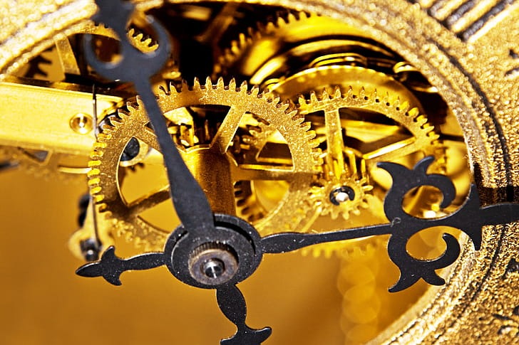 内部の部品や環境が劣化する