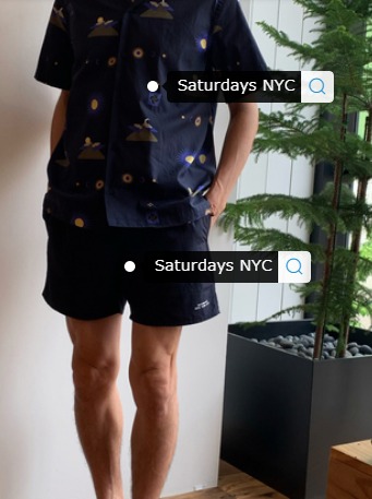 柄シャツ×青水着