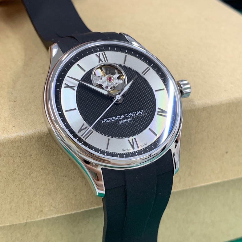 並行輸入品のオーバーホール料金には価格差がある？