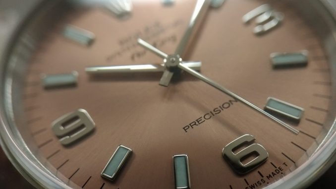 ロレックスのエアキング"ピンク”はカジュアルにつけられる