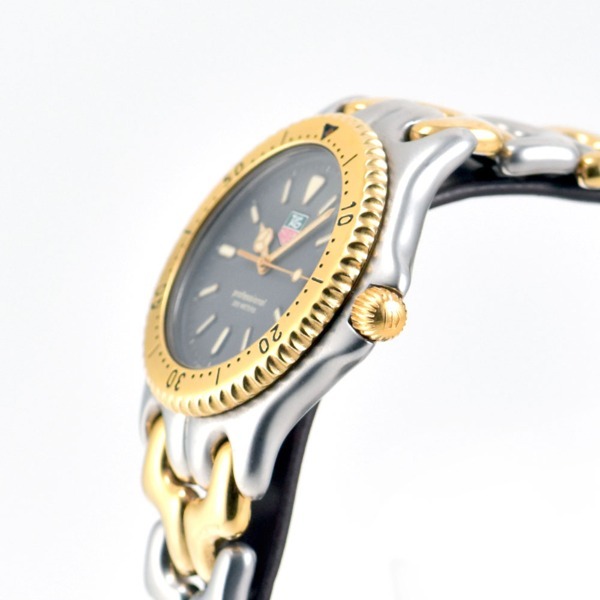 タグホイヤー"プロフェッショナル200m：ブランディアの買取相場