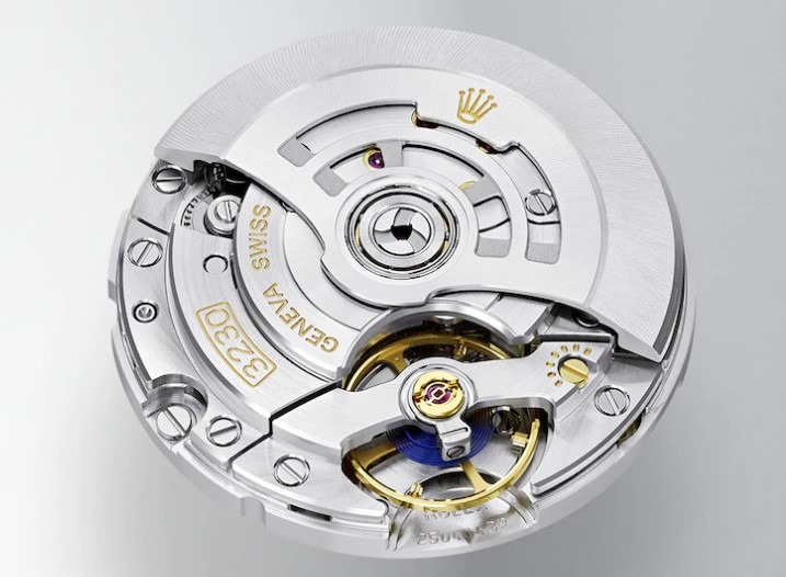 新型ムーブメントを搭載