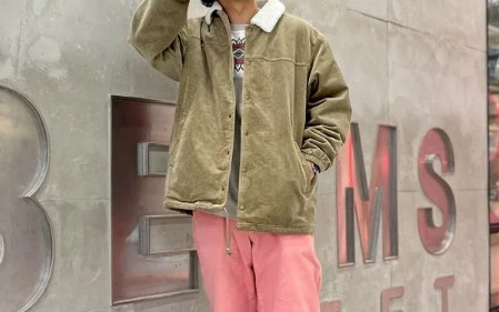 ボア付き×カラーパンツ