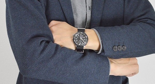 チタンプレスで軽量化を実現