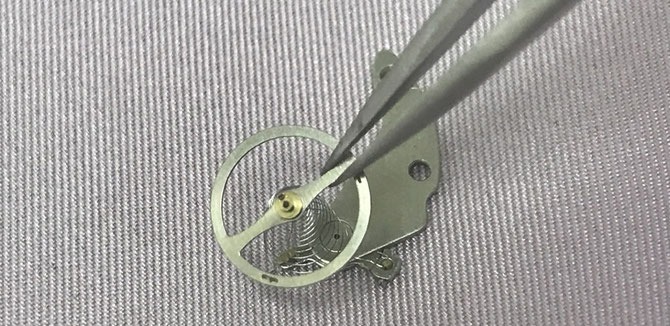 機械式･クォーツ関係なく必要