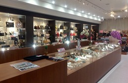 質屋かんてい局 松山久万ノ台店