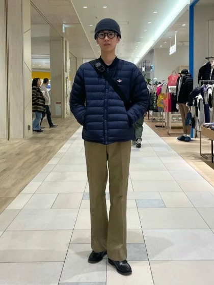 ブラック×センタープレスパンツ