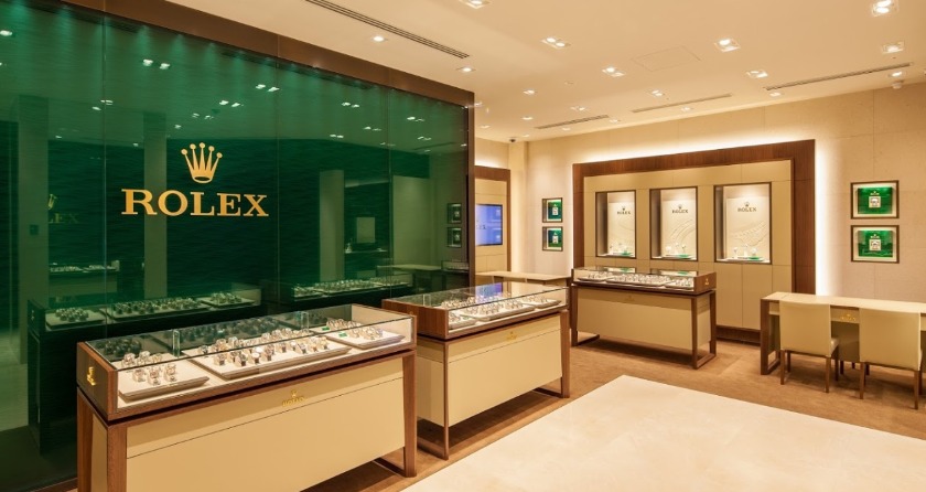 高松市の時計店：ロレックスショップ高松三越の特徴・品揃え