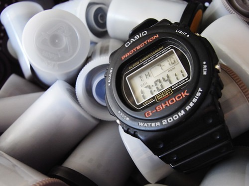 当時を再現した復刻モデルのラインナップがある