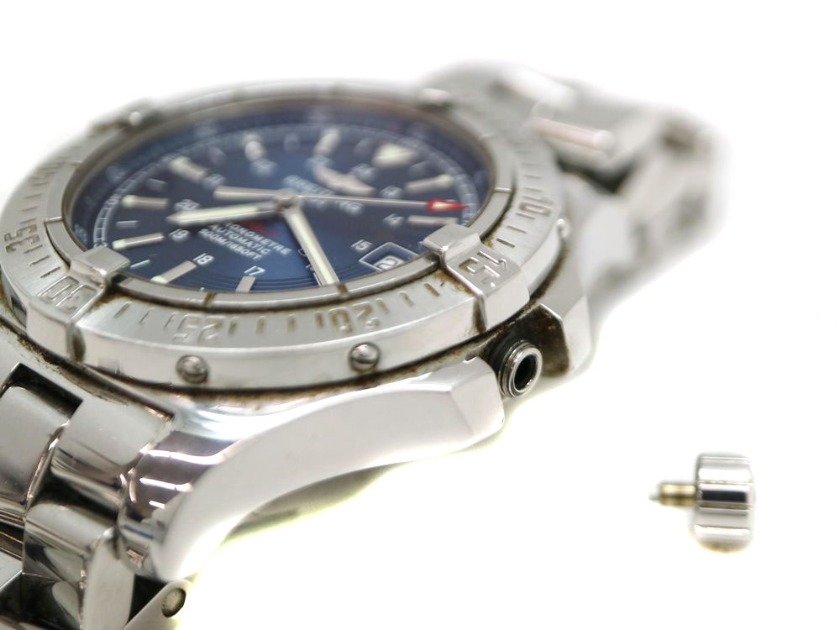 ③竜頭(リューズ)が抜け落ちる