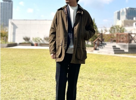 ブラウン×キレイ目パンツ