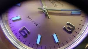 ロレックスのエアキング"ピンク”は細身の男性によく似合う時計