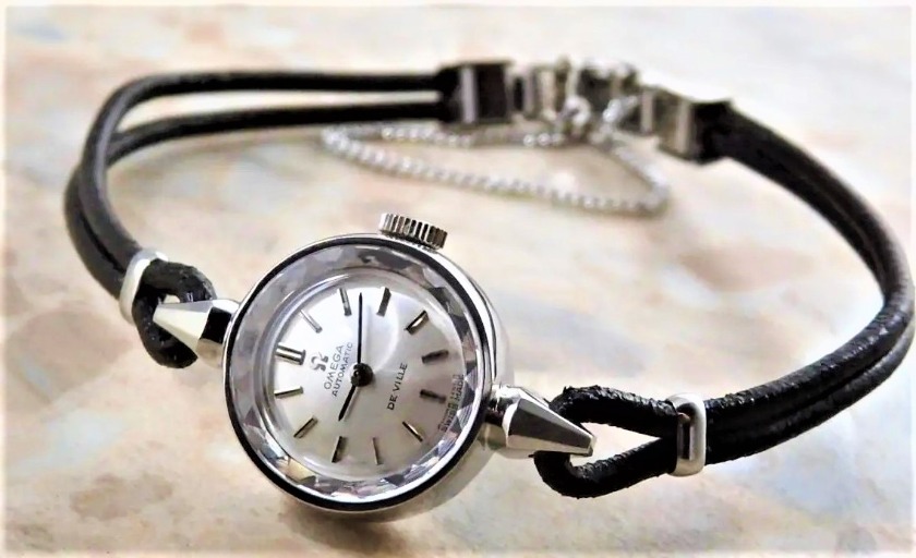 オメガ(時計)のレディース 買取相場と人気業者を紹介！