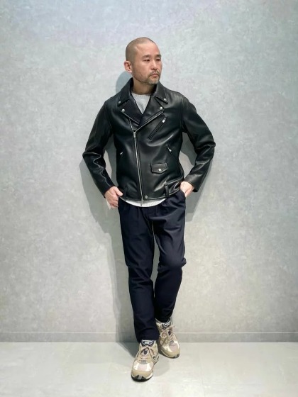 コーデ2：シンプルなアイテムを選ぶ