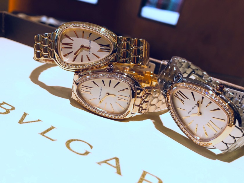 ブルガリ セルペンティ 時計