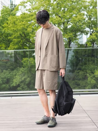 テーラードジャケット