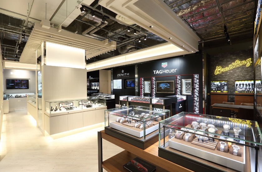 A.M.I nextdoor TOYOTA 