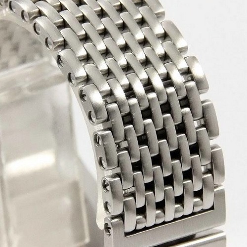 新旧メタルバンド