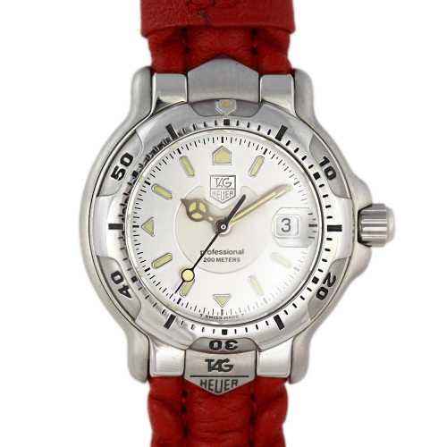 タグホイヤー"プロフェッショナル200m：リファスタの買取相場