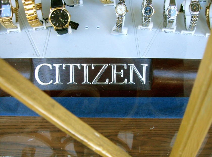 V722-850(チープシチズンQ＆Q)をレビュー！評判やカスタム法も紹介