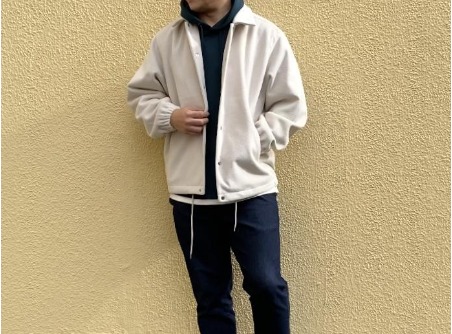 ホワイト×パーカー