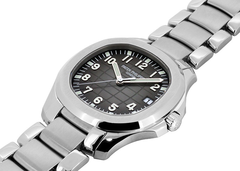 パテックフィリップ"アクアノート"の人気買取業者を比較！