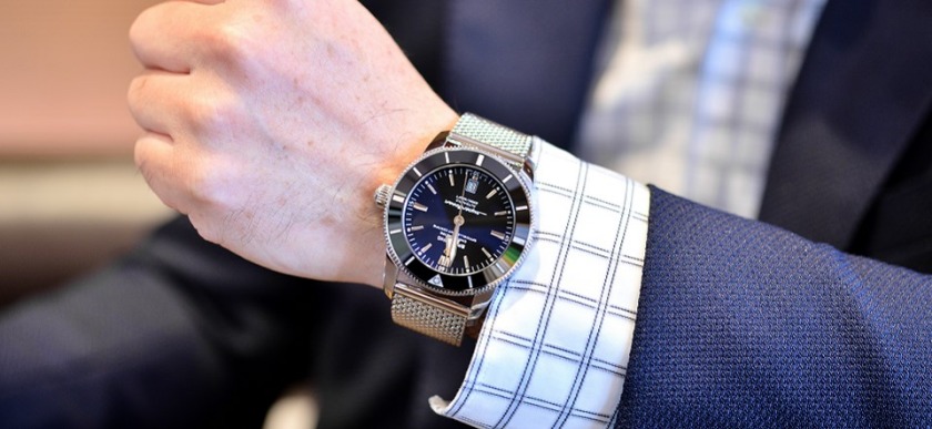 ブライトリングのスーパーオーシャンヘリテージは男性の憧れ