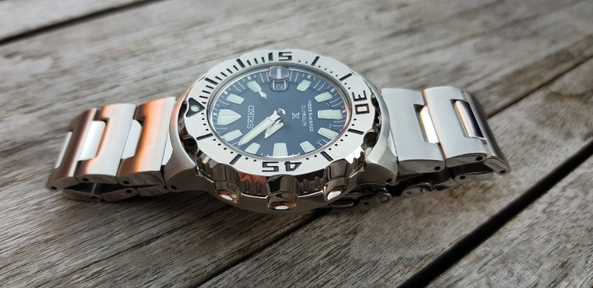 SZSC003 国内流通限定ネイビーモンスターを買ったのでレビュー！