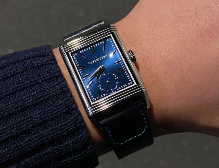 ①タイトル通り青い文字盤の時計が多い