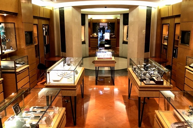 時計の大橋の特徴