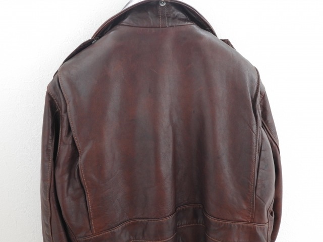 革ジャン×パーカーを重ね着する時のコツ4つ