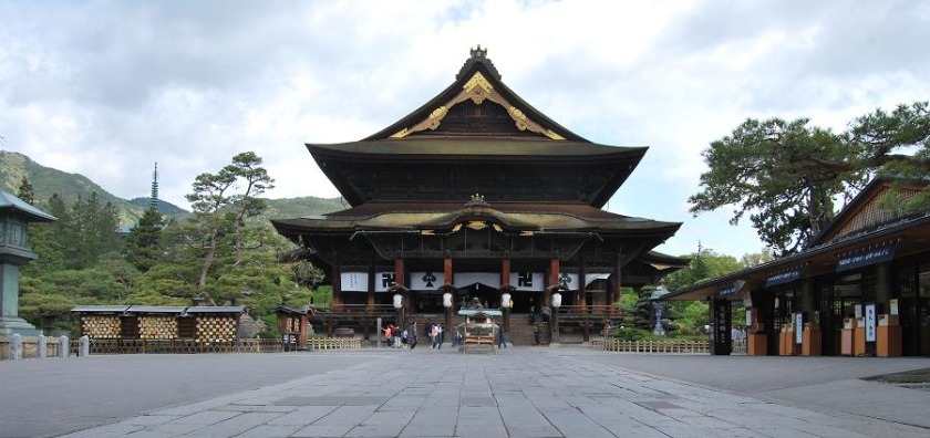 長野県長野市　善光寺