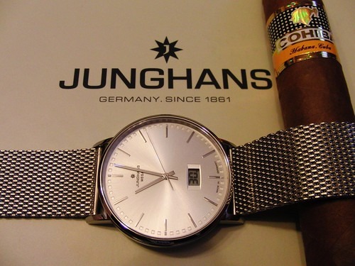 ユンハンスは人気業者に電池交換の依頼をしよう