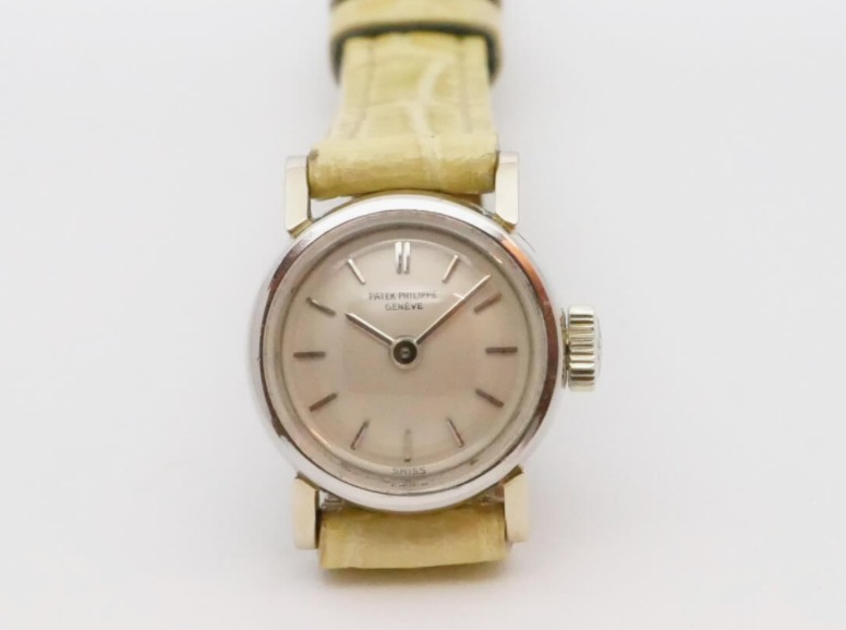 PATEK PHILIPPE ROUND MODEL