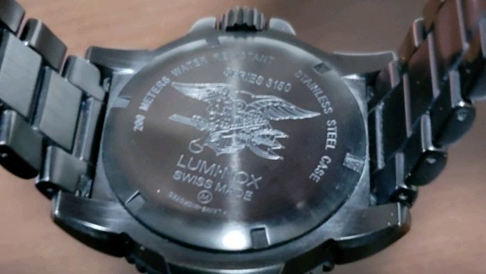 ルミノックスの電池交換を安全に行う方法は？