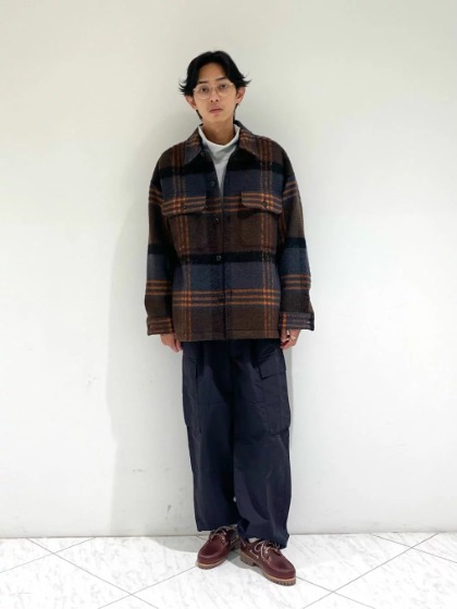 コーデ3：シャツジャケッ×ワイドパンツ