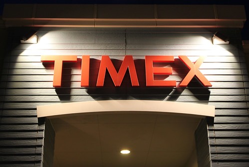 タイメックス(TIMEX)クラシックデジタルは古き良き時代を感じる